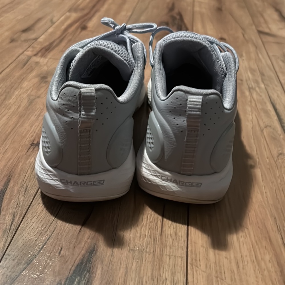 Under Armour Charged Shoe View 3